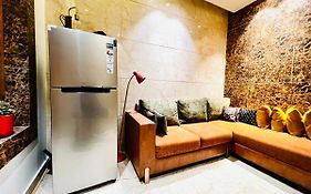 Divine Studios Rajouri Garden